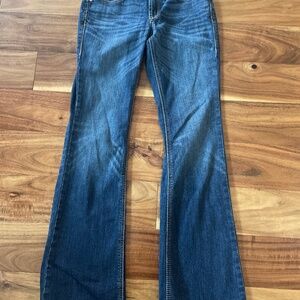Ariat jeans sz 26s new without tags. 30” inseam